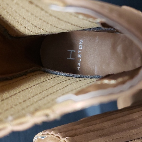 H by Halston "Charlotte" Pull-on Block Heel Vegan Leather Boot, 6.5 - Picture 5 of 8